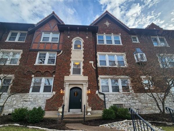 7570 Byron Place, Unit 3W, Clayton, MO 63105
