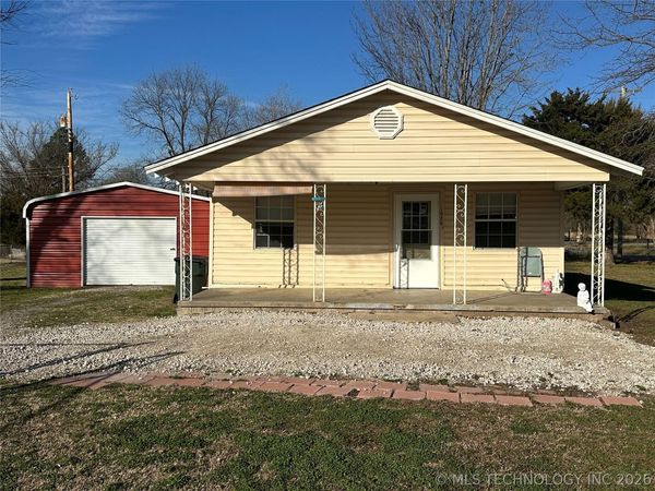 1026 N Taft Avenue , Okmulgee, OK 74447