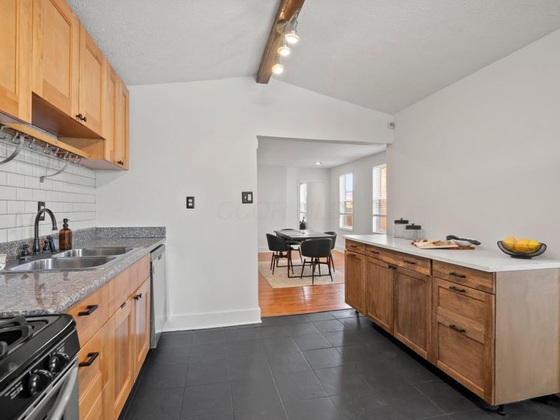 1373 S 4th Street, Columbus, OH 43207 Photo 12