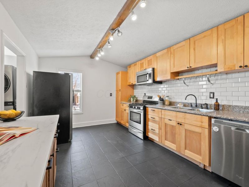 1373 S 4th Street, Columbus, OH 43207 Photo 13