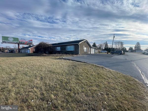 4124 LINCOLN WAY E, FAYETTEVILLE, PA 17222