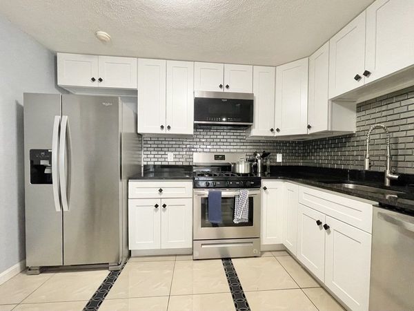 10 Kenmar Dr, Unit 26, Billerica, MA 01821