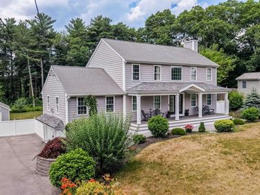 489 Main St, Acushnet, MA 02743