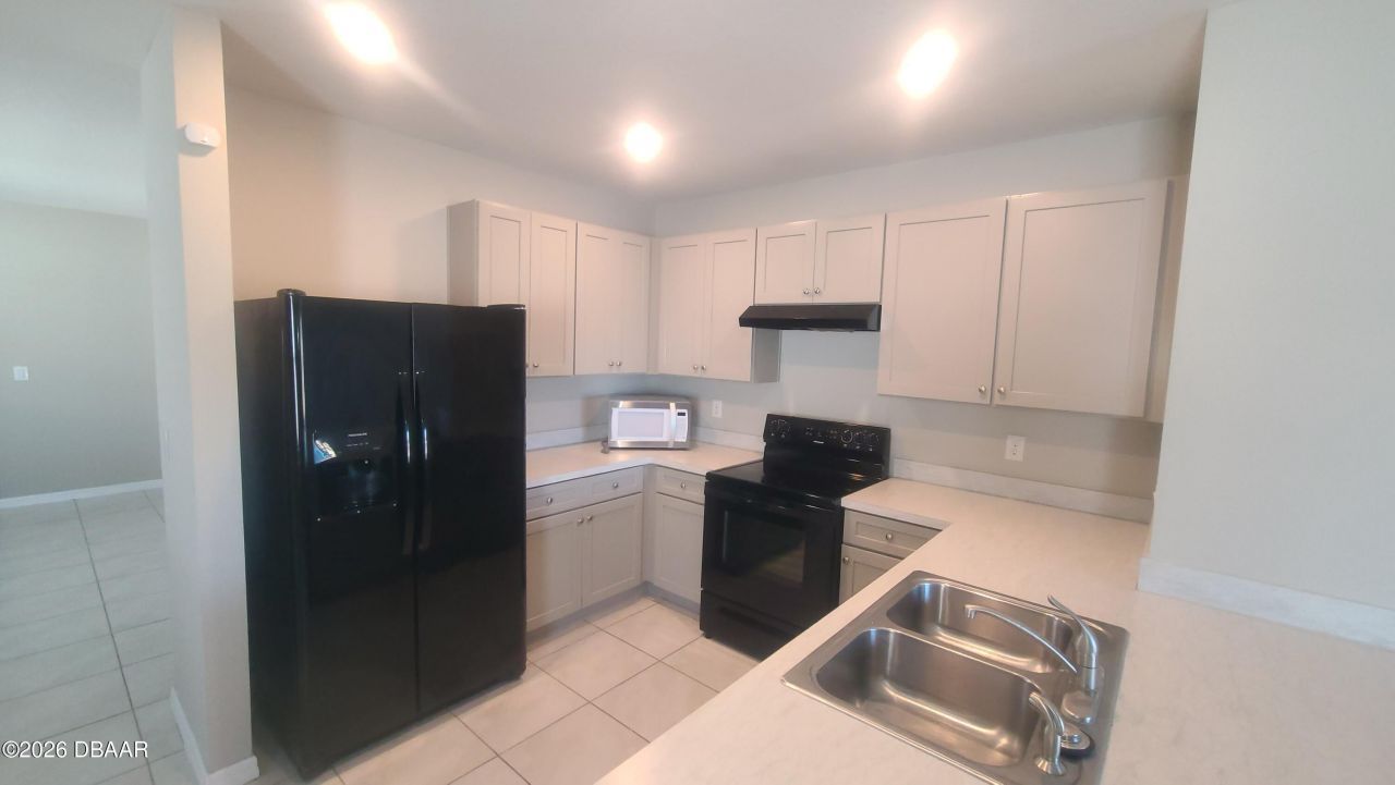 542 Armoyan Way, New Smyrna Beach, FL 32168 Photo