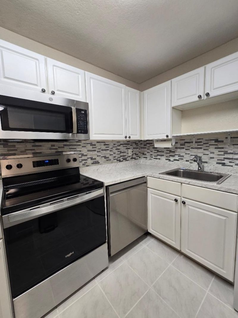 126 Sparrow Drive, Unit 22a, Royal Palm Beach, FL 33411 Photo