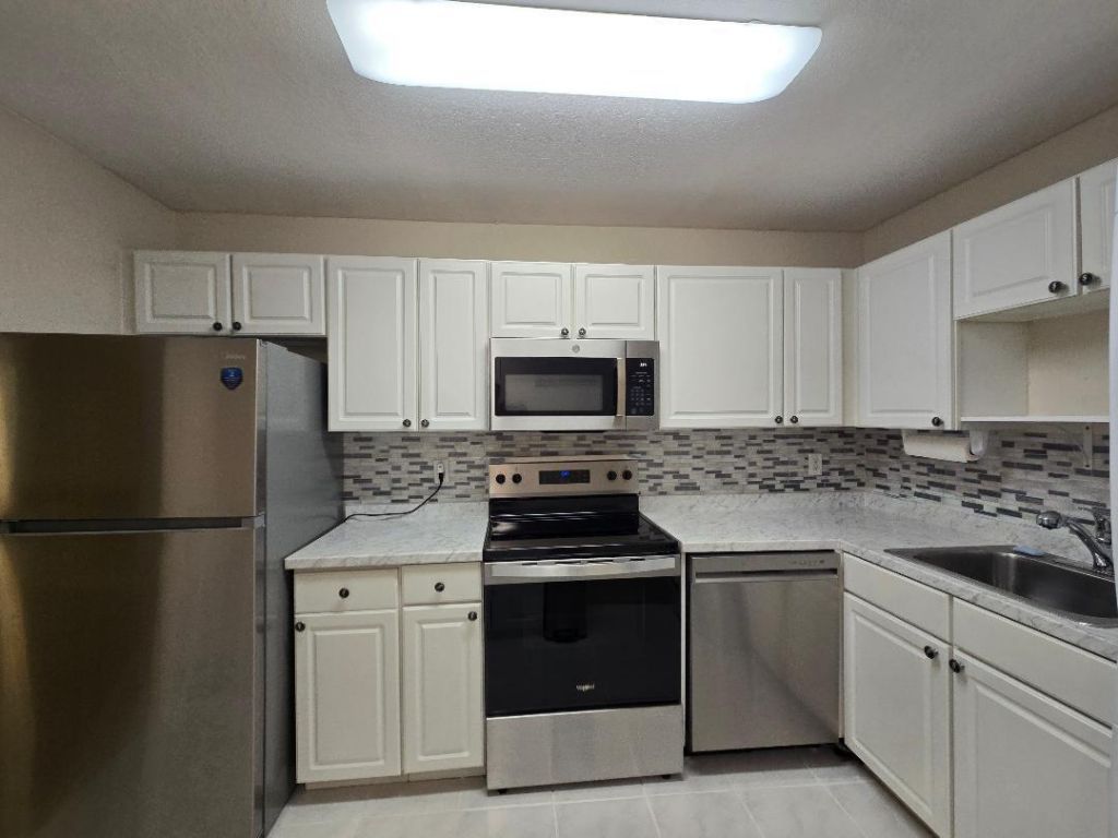 126 Sparrow Drive, Unit 22a, Royal Palm Beach, FL 33411 Photo