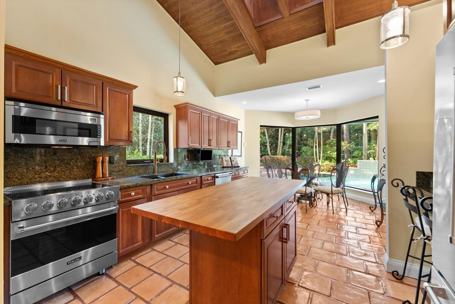 2498 NW 39th Street, Boca Raton, FL 33431 Photo