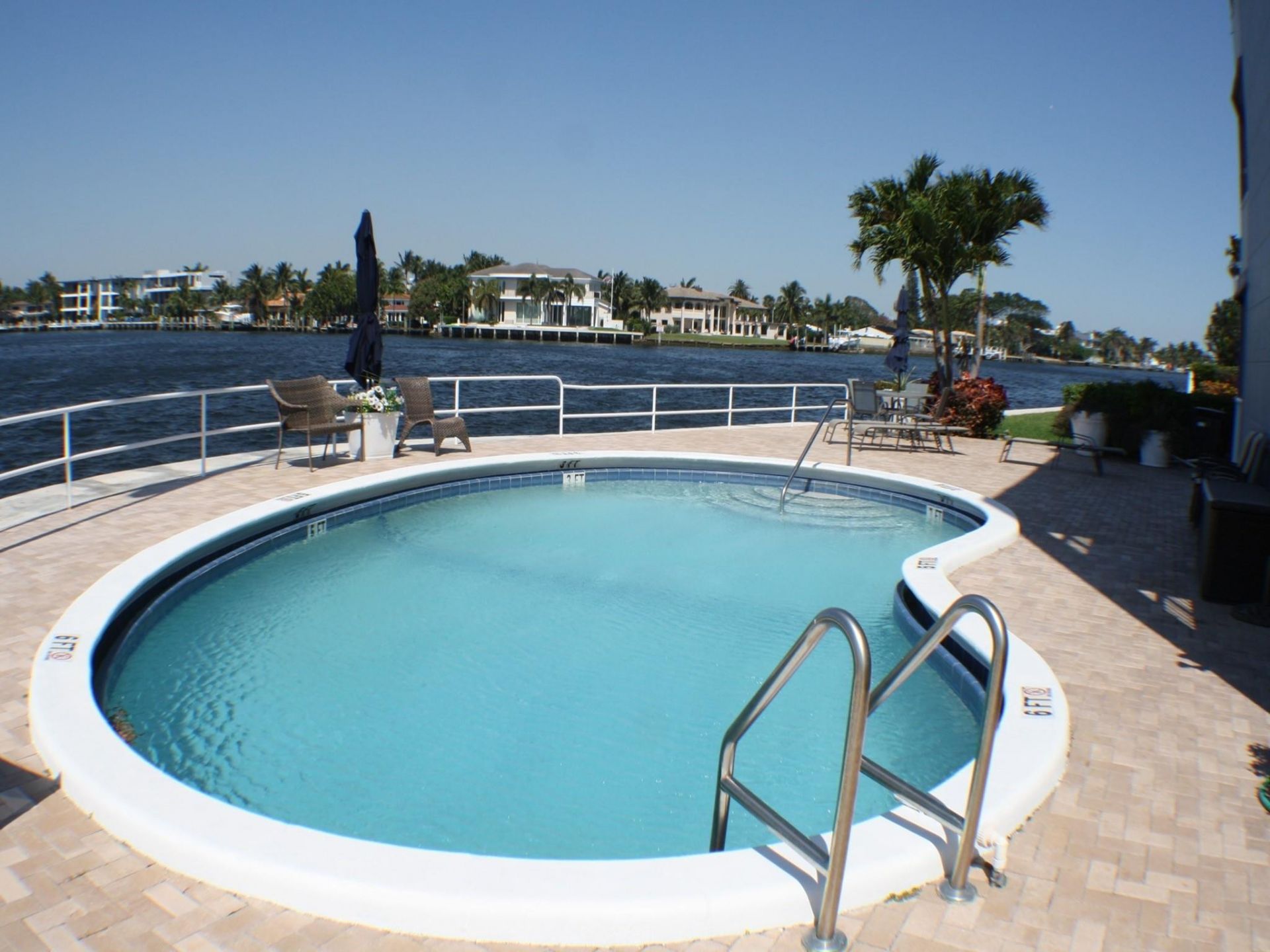 1201 S Riverside Drive, Unit 207, Pompano Beach, FL 33062 Photo