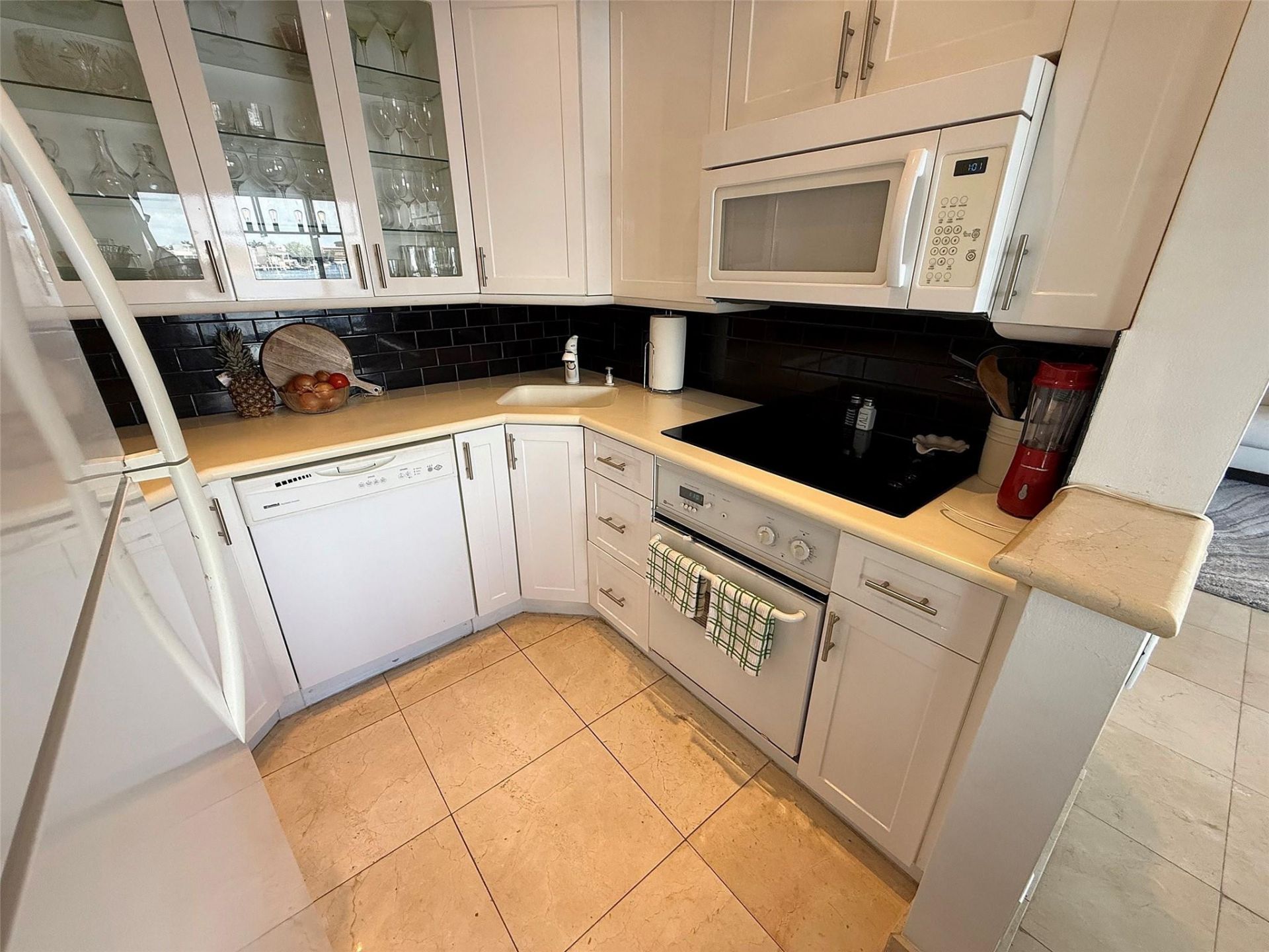 1201 S Riverside Drive, Unit 207, Pompano Beach, FL 33062 Photo