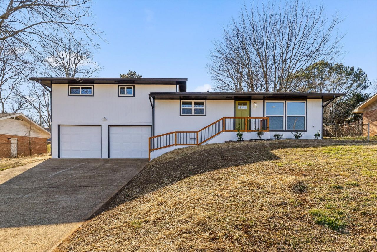 1636 Green Hill Drive, Hixson, TN 37343 Main Photo