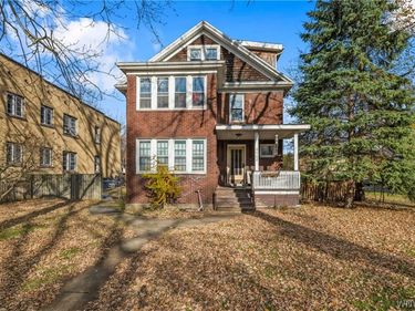 2462 Niagara Avenue, Niagara Falls, NY 14305