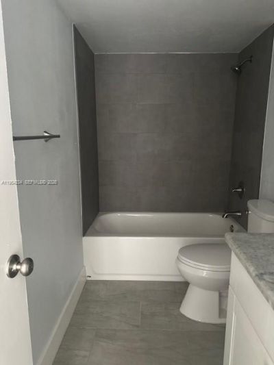 3905 N Nob Hill Rd, Unit 304, Sunrise, FL 33351 Photo