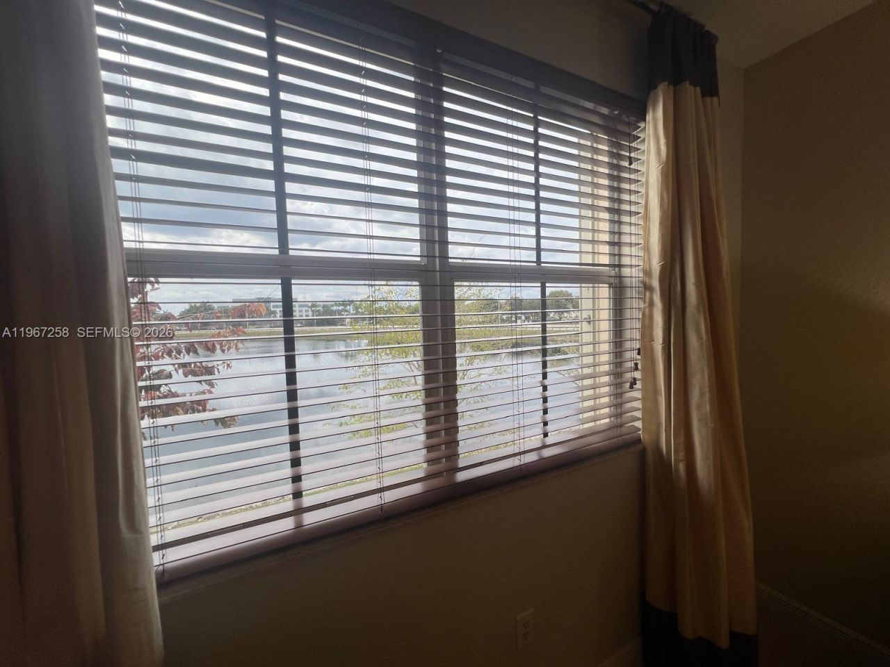 824 SW 143rd Ter, Unit 203, Pembroke Pines, FL 33027 Photo