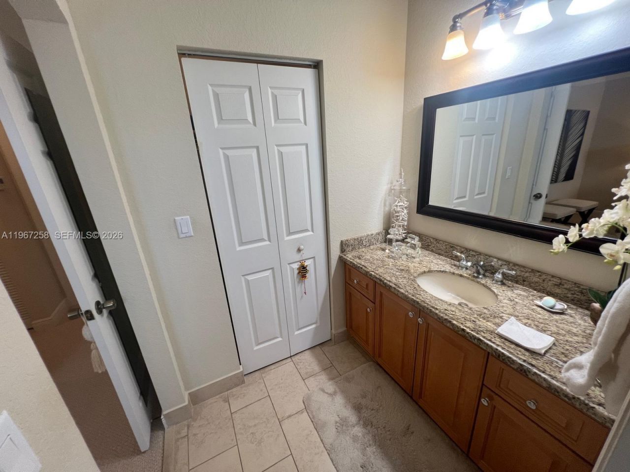 824 SW 143rd Ter, Unit 203, Pembroke Pines, FL 33027 Photo
