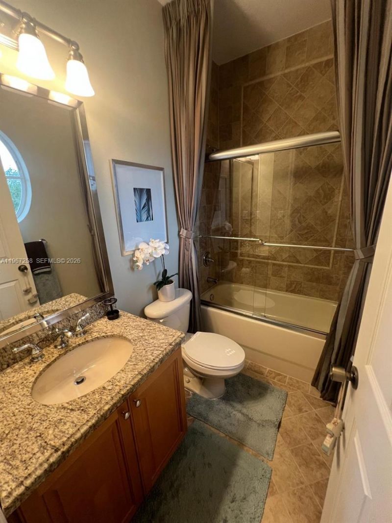 824 SW 143rd Ter , Unit 203, Pembroke Pines, FL 33027 Photo