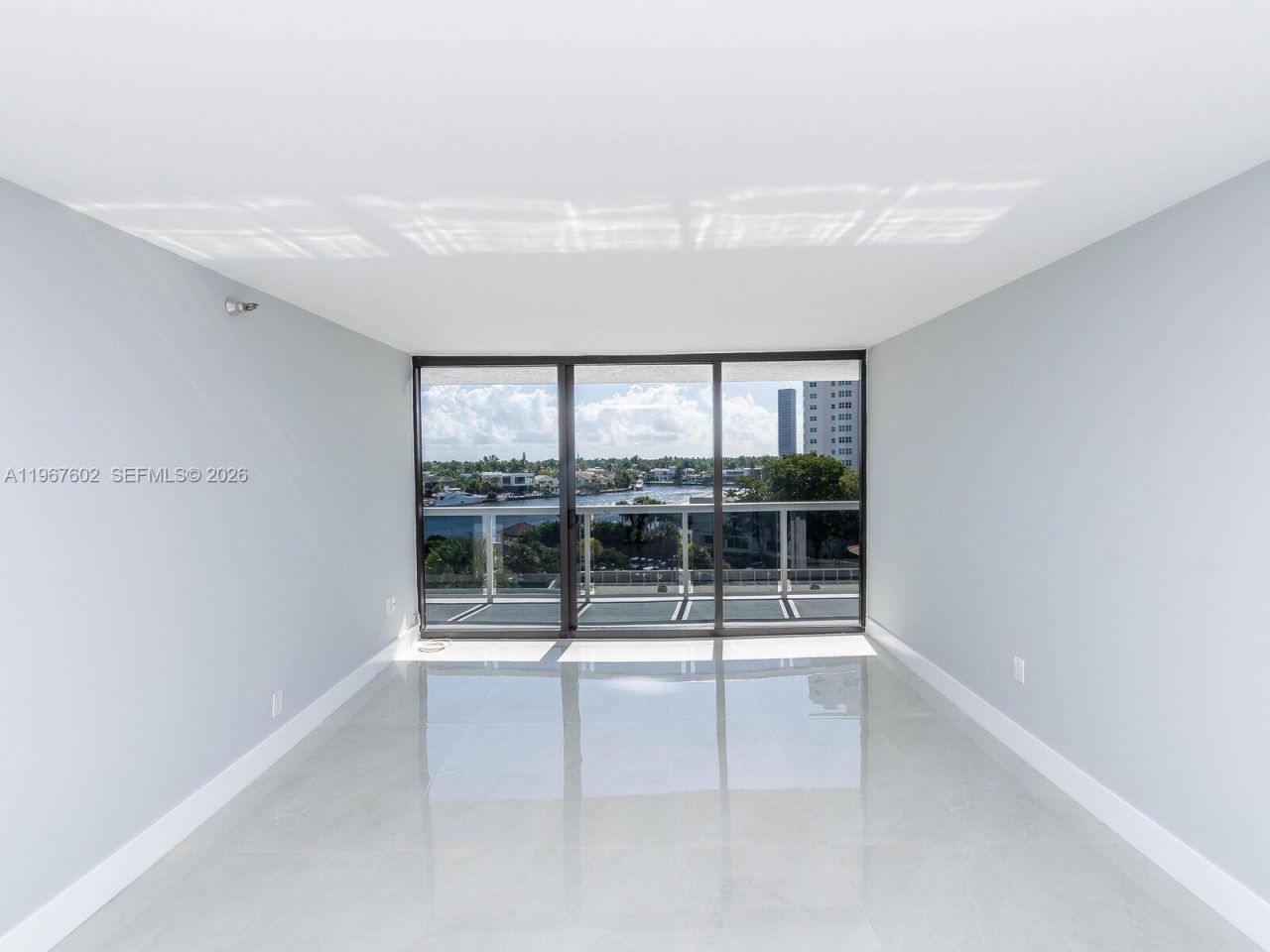 20505 E Country Club Dr, Unit 634, Aventura, FL 33180 Photo