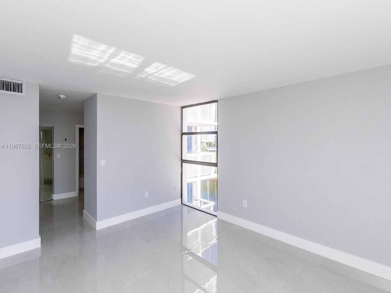 20505 E Country Club Dr, Unit 634, Aventura, FL 33180 Photo