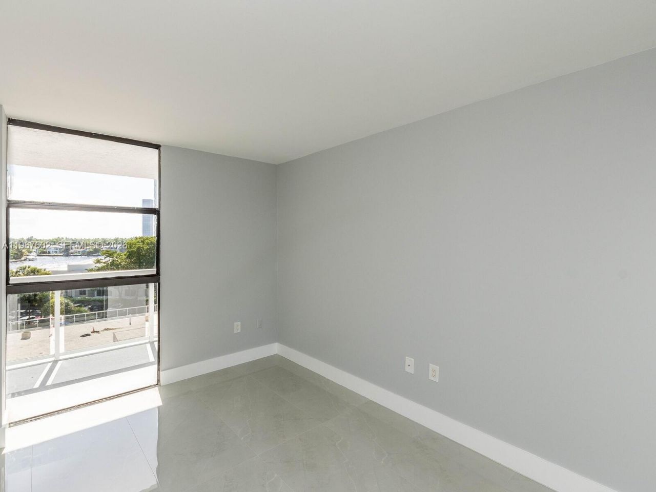20505 E Country Club Dr, Unit 634, Aventura, FL 33180 Photo