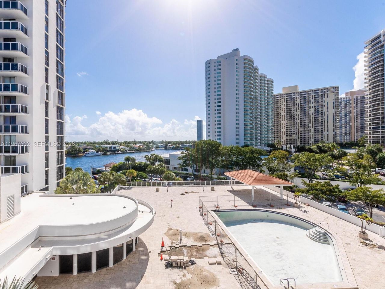 20505 E Country Club Dr, Unit 634, Aventura, FL 33180 Photo