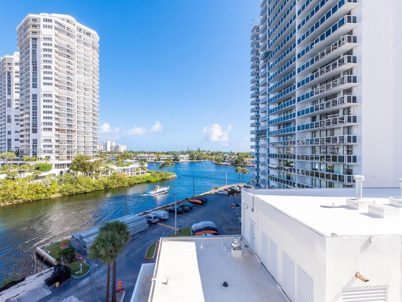 20505 E Country Club Dr, Unit 634, Aventura, FL 33180 Photo