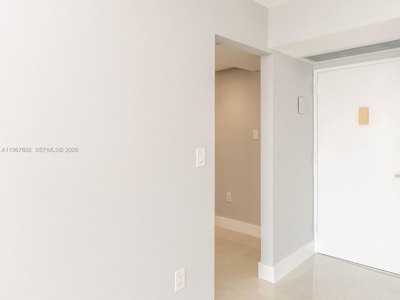 20505 E Country Club Dr, Unit 634, Aventura, FL 33180 Photo