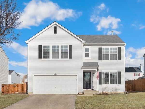 866 Sioux Drive, Round Lake Heights, IL 60073
