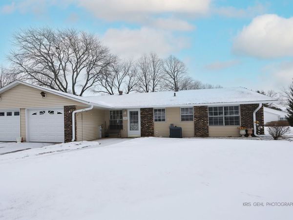 7302 Chevy Chase Court, Fox Lake, IL 60020