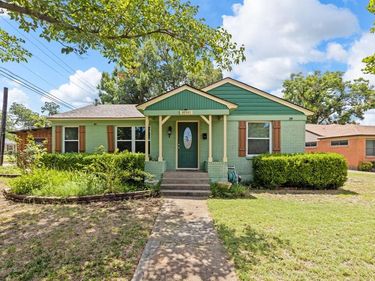 10382 Newcombe Drive, Dallas, TX 75228