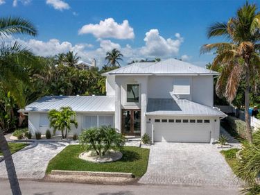 635 MARBURY LANE, LONGBOAT KEY, FL 34228