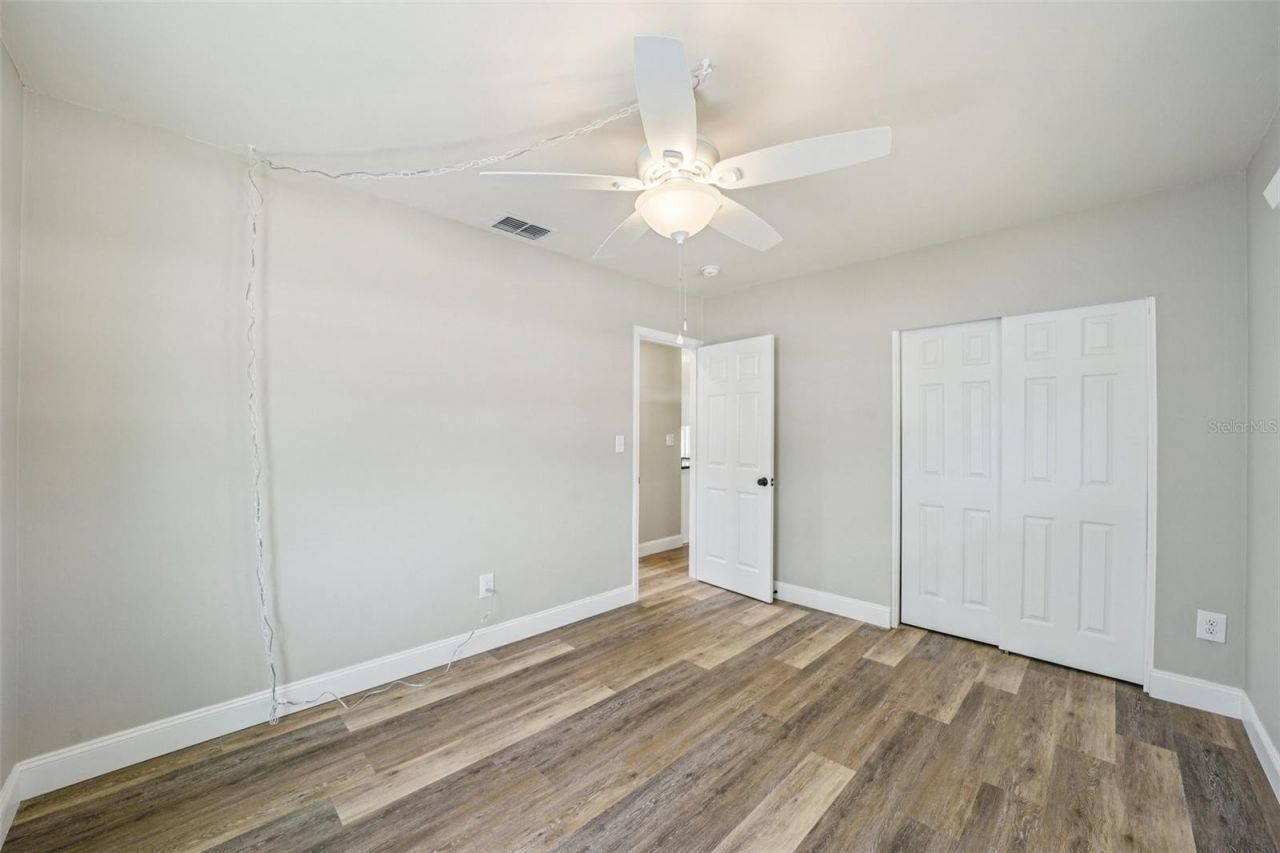 5428 Burlington Avenue N, Saint Petersburg, FL 33710 Photo