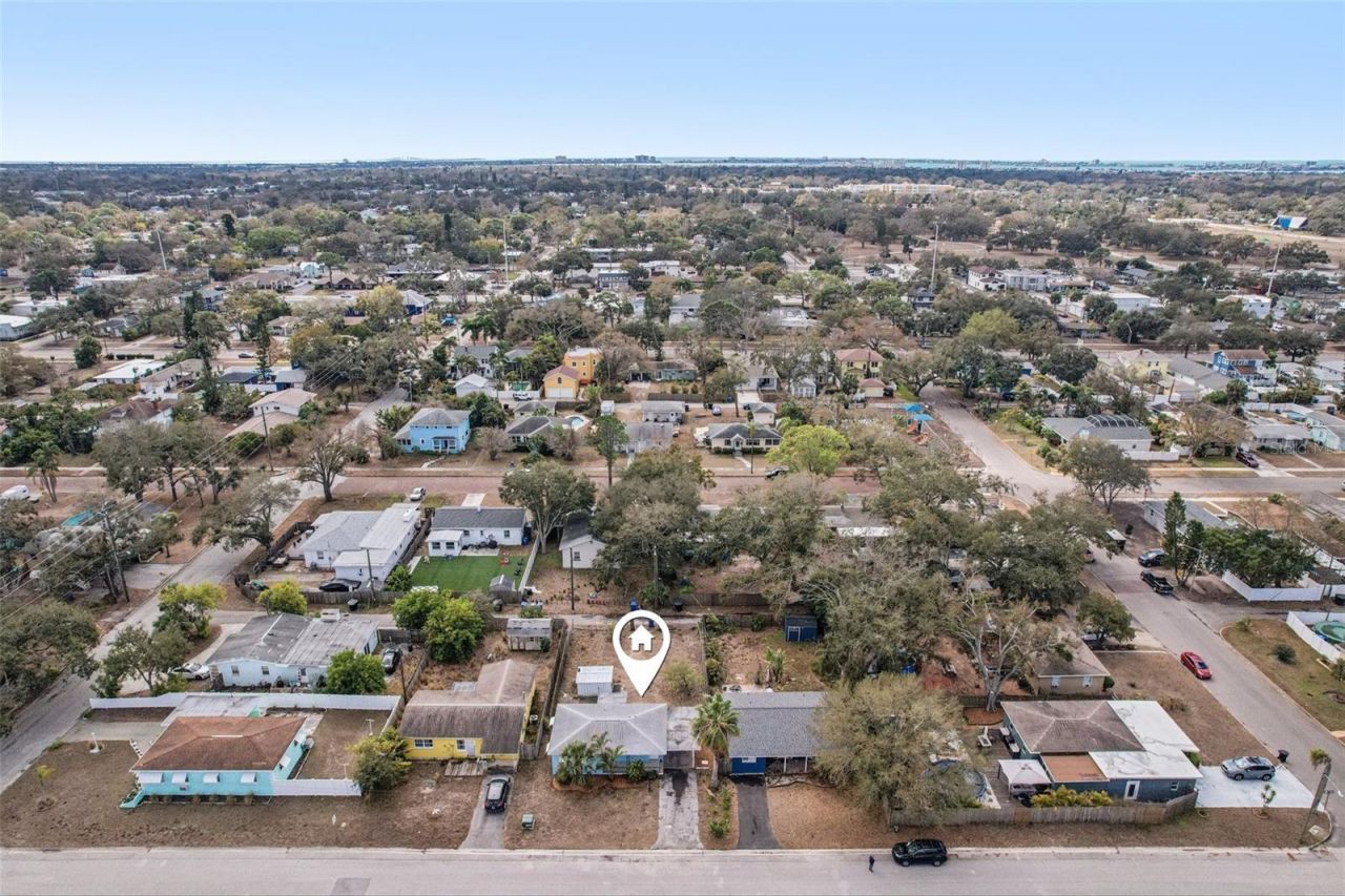 5428 Burlington Avenue N, Saint Petersburg, FL 33710 Photo