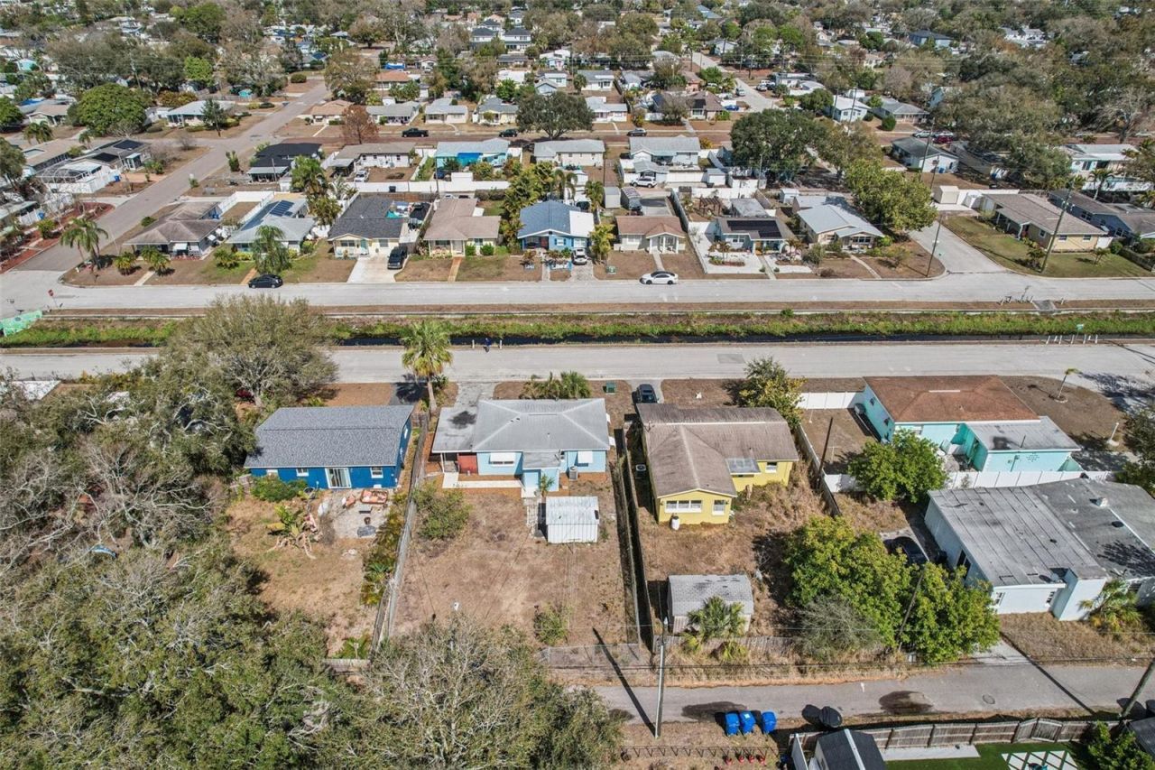 5428 Burlington Avenue N, Saint Petersburg, FL 33710 Photo