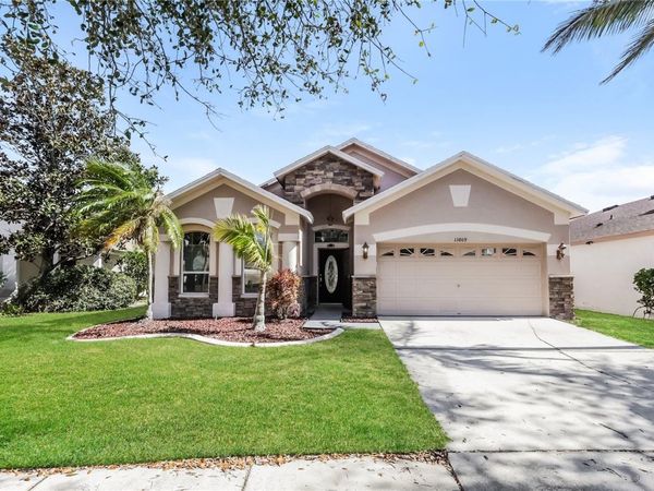 13809 OGAKOR DRIVE, RIVERVIEW, FL 33579