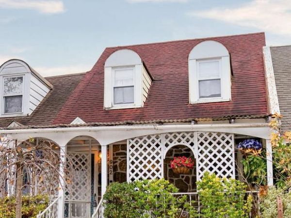 902 WOODLAWN AVENUE, PHOENIXVILLE, PA 19460