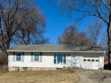 5008 NE 46th Street, Kansas City, MO 64117