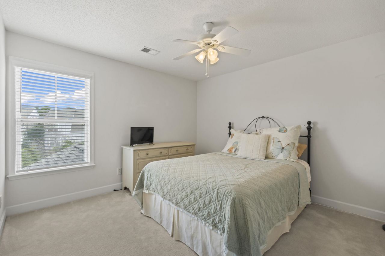 1005 Balmore Dr. Photo 19