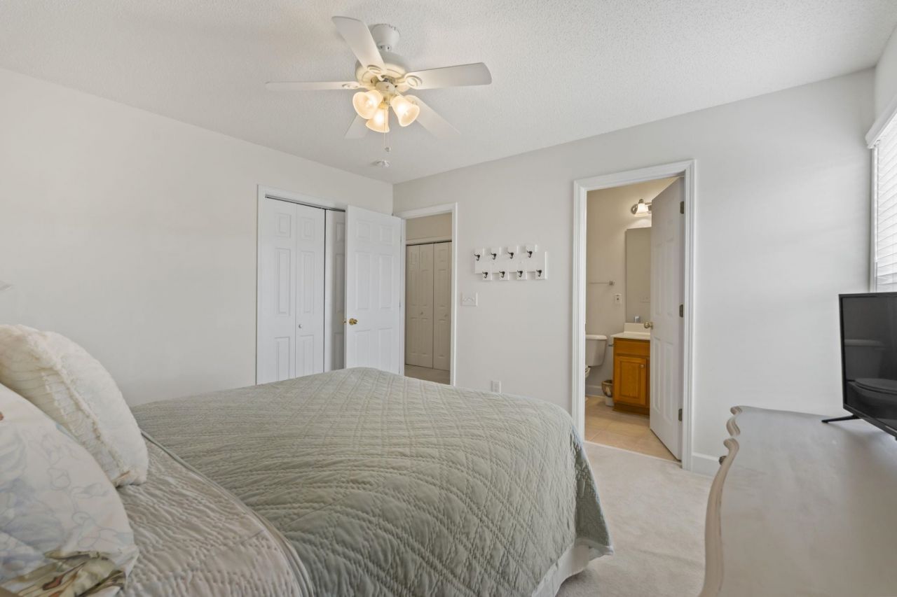 1005 Balmore Dr. Photo 20