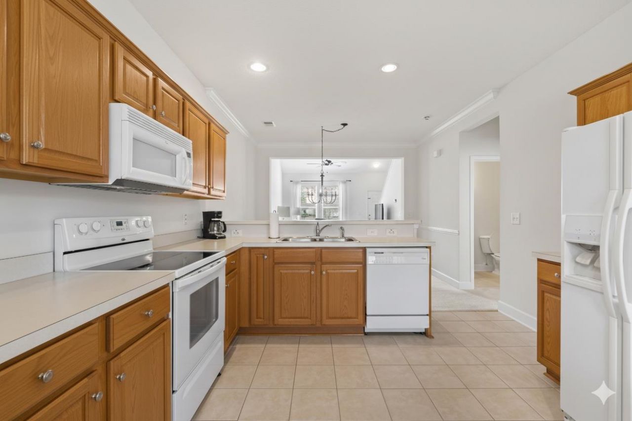 1005 Balmore Dr. Photo 8