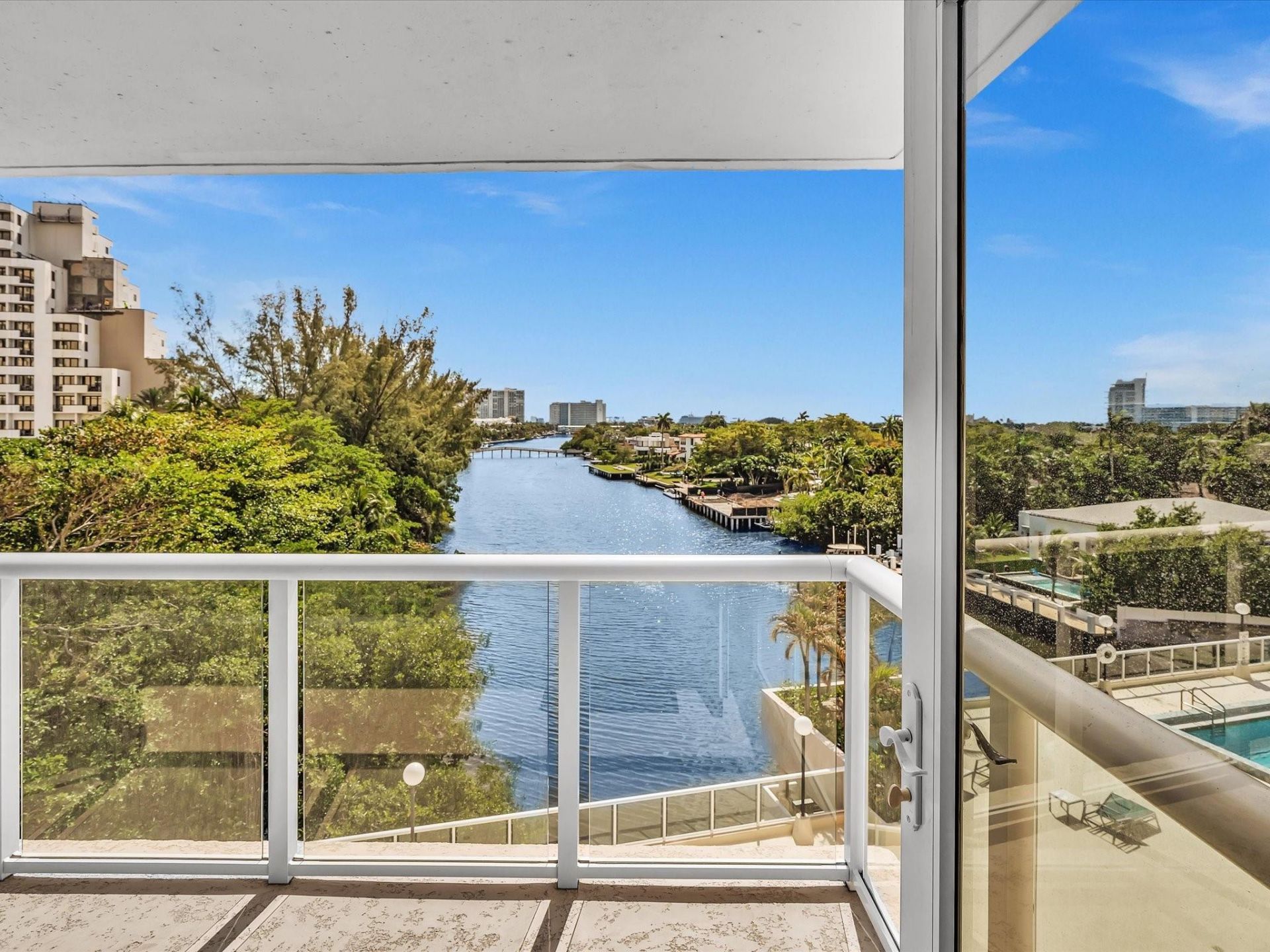 3000 Holiday Drive, Unit 603, Fort Lauderdale, FL 33316 Photo