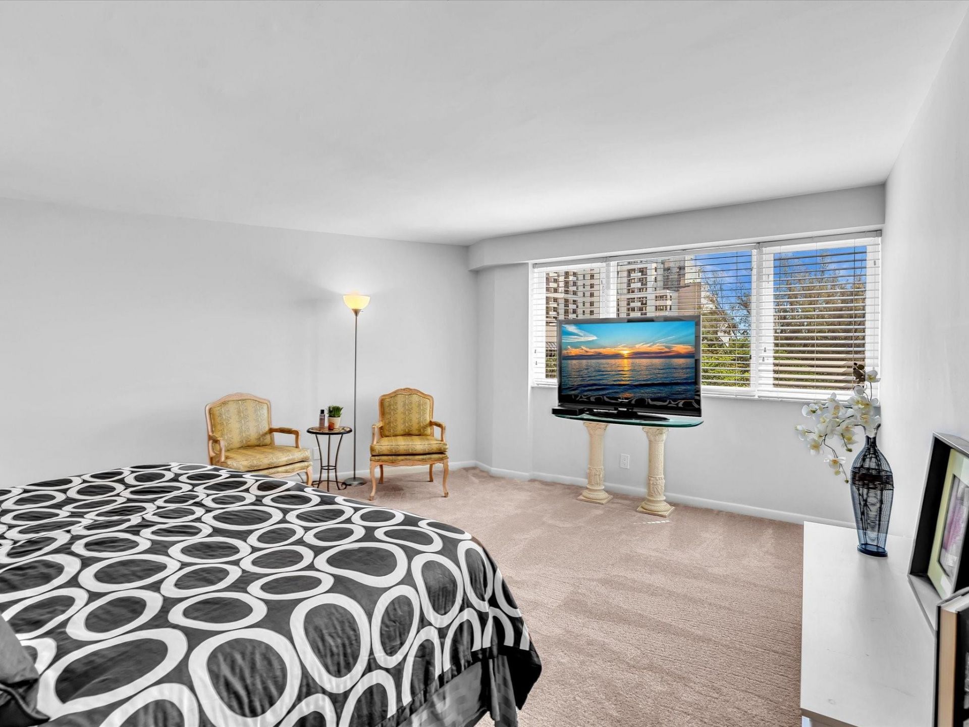 3000 Holiday Drive, Unit 603, Fort Lauderdale, FL 33316 Photo