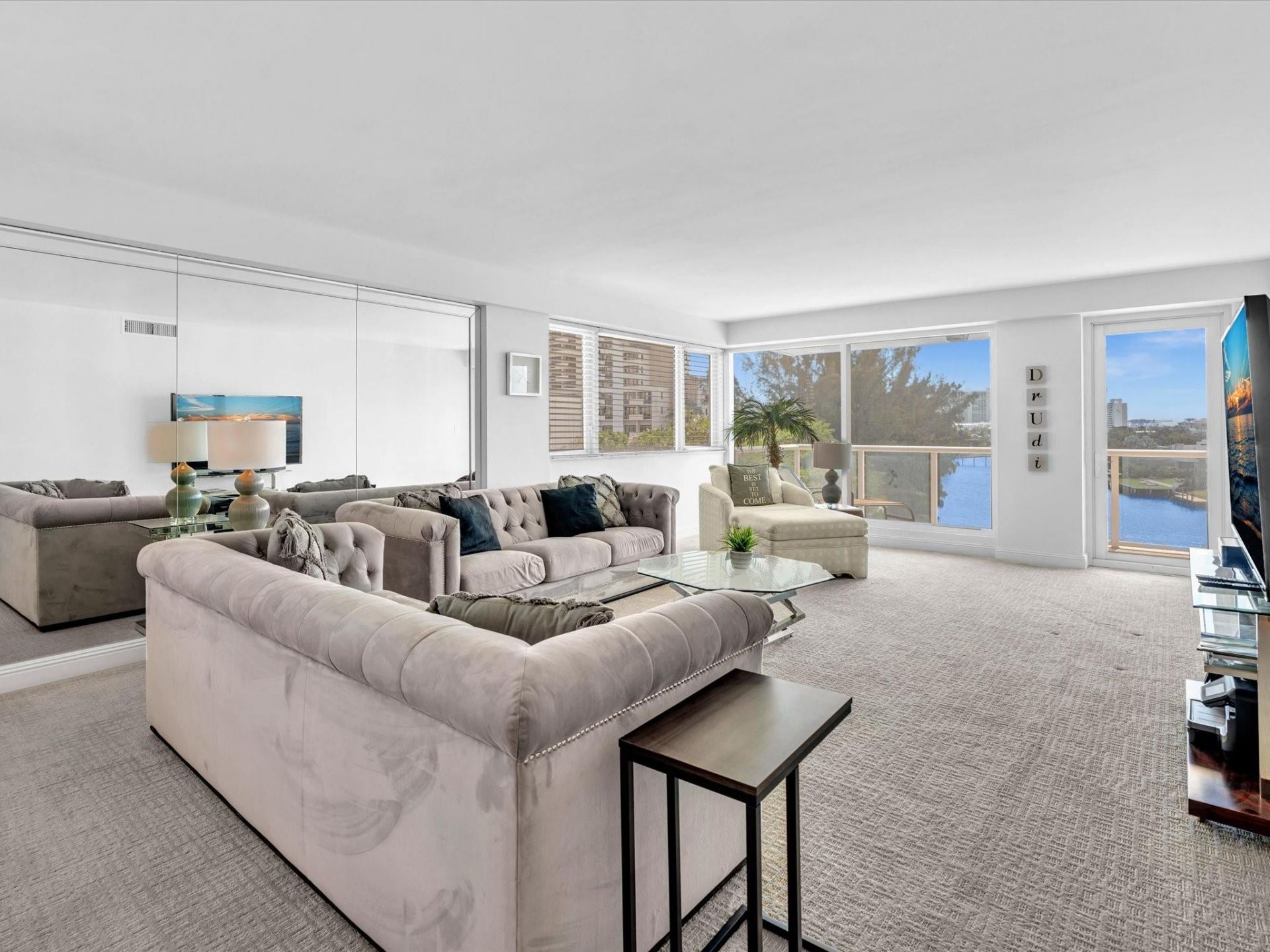 3000 Holiday Drive, Unit 603, Fort Lauderdale, FL 33316 Photo