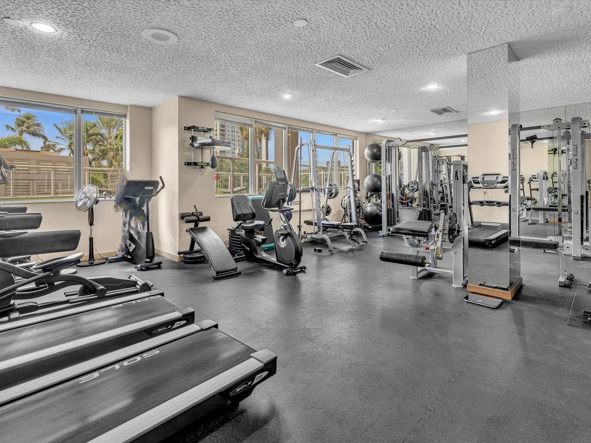 3000 Holiday Drive, Unit 603, Fort Lauderdale, FL 33316 Photo