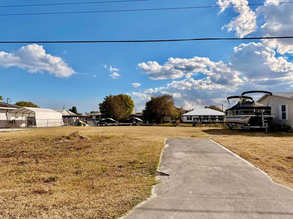 2024 SE 34th Lane, Okeechobee, FL 34974