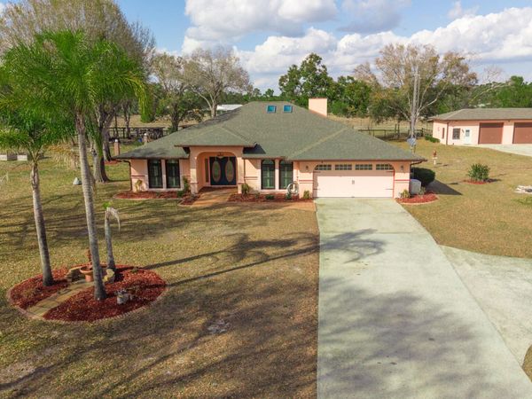 2500 Lake Josephine Drive, Sebring, FL 33875