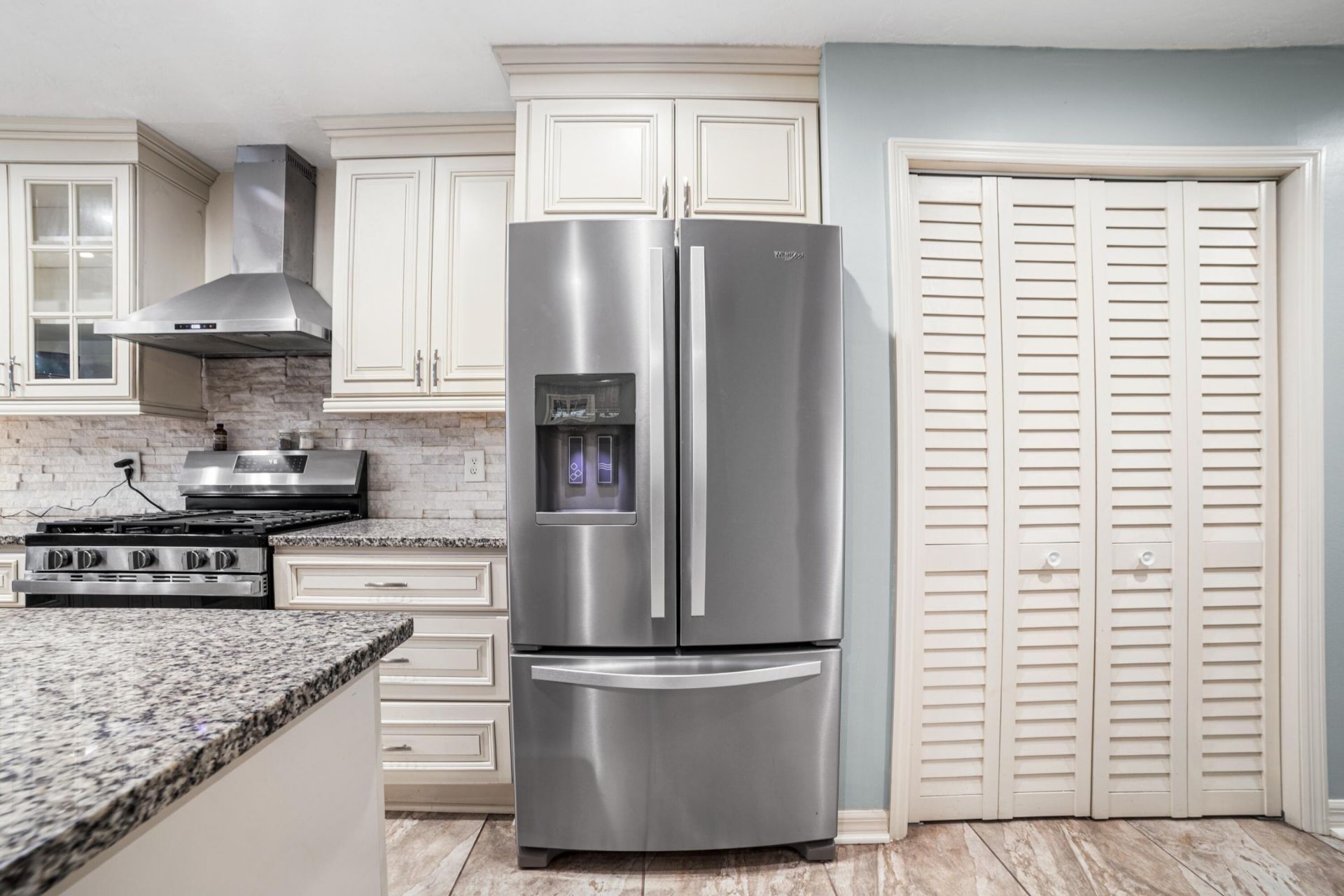 2500 Lake Josephine Drive, Sebring, FL 33875 Photo