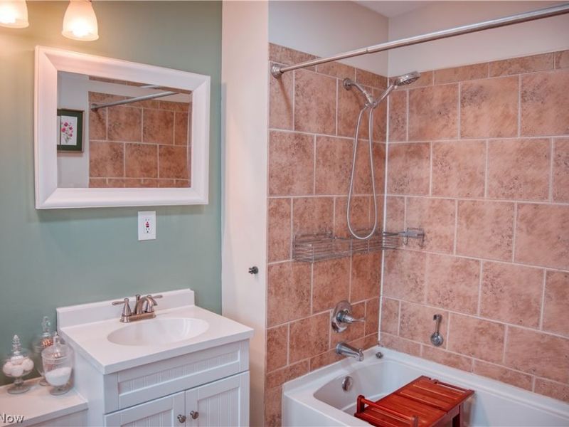 428 Aqueduct Street, Akron, OH 44303 Photo 18