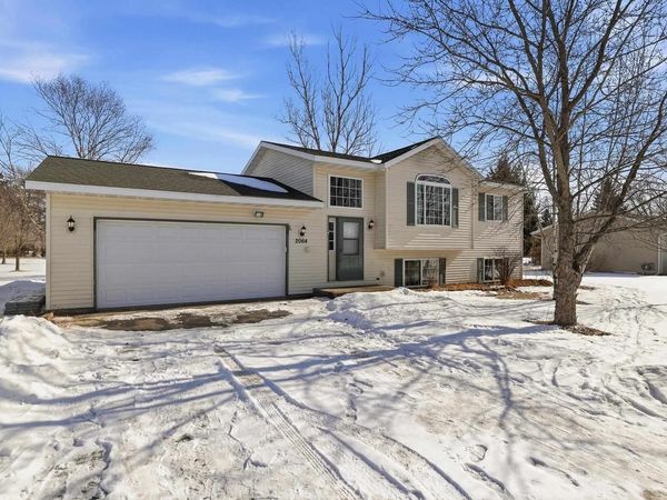 2064 PRAIRIE MEADOW DRIVE, KRONENWETTER, WI 54455