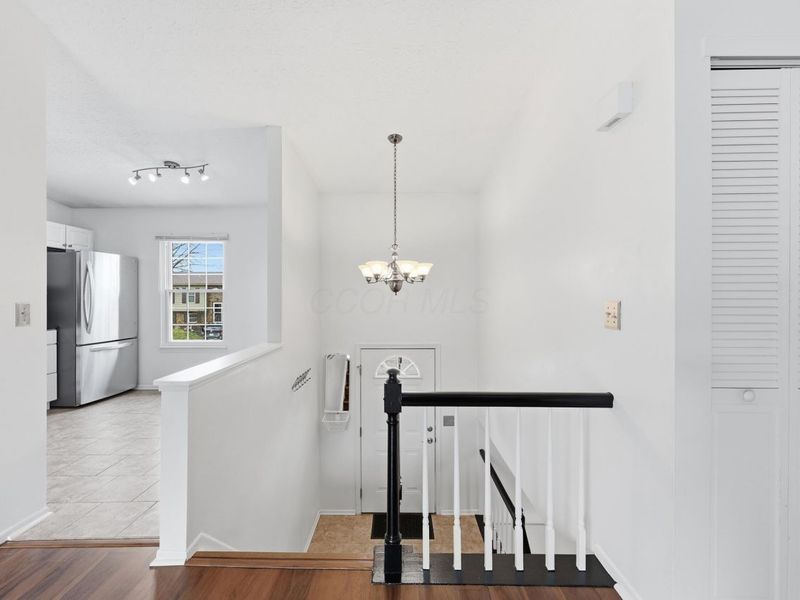 4151 Berryfield Drive, Columbus, OH 43230 Photo 4