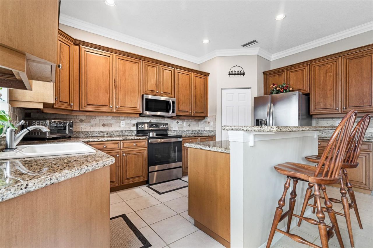 16400 NW 15th St , Pembroke Pines, FL 33028 Photo