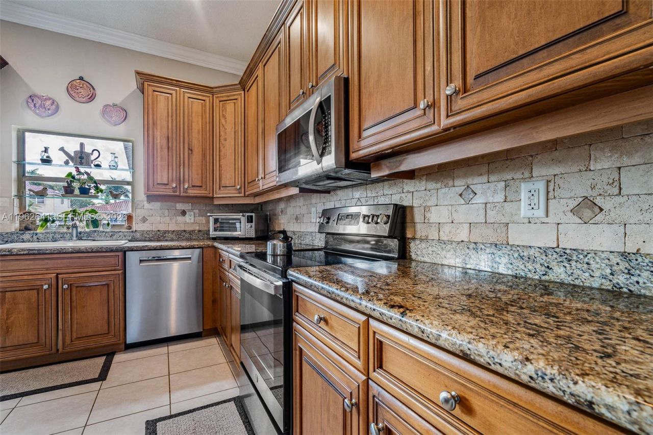 16400 NW 15th St , Pembroke Pines, FL 33028 Photo